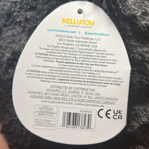 12” Selma the Skunk Fuzzamallow NWT Squishmallows Kellytoy New with tag - Picture 8 of 10